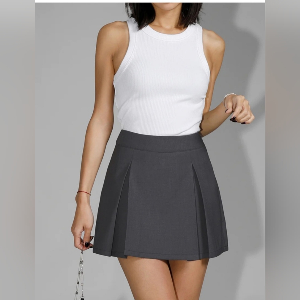 Brand new skirt